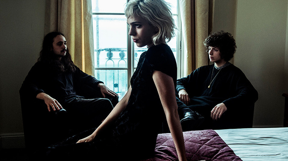 Sunflower Bean – Wall Watcher