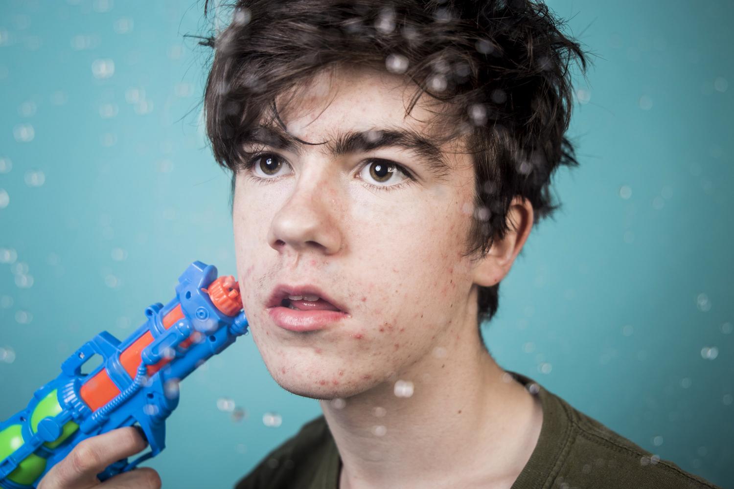 Declan McKenna – Humongous