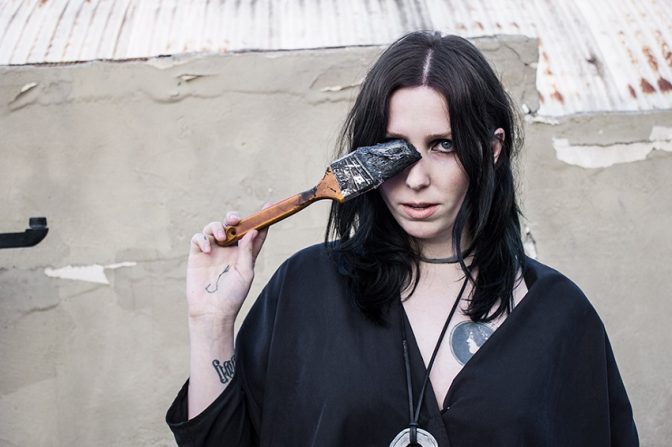 Chelsea Wolfe blijft zwaar overstuurd