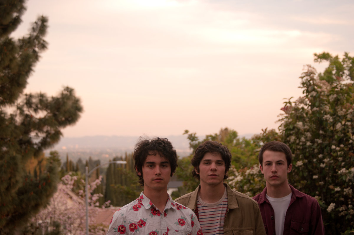 Wallows – Pleaser