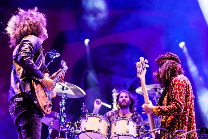 Australische rockband Wolfmother naar Melkweg en Poppodium 013