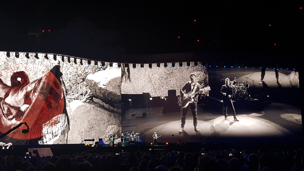 U2