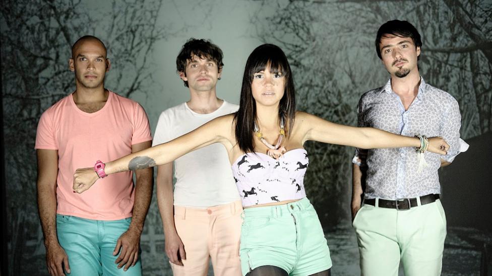 Bomba Estéreo – Somos Dos