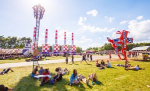 Stationschef 269: A Campingflight to Lowlands Paradise