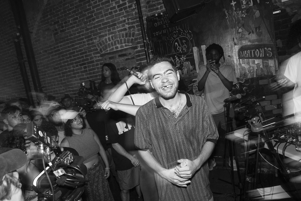 Solodebuut frontman hiphopgroep Ratking