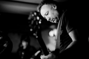 Motel Mozaique Concerts presenteert Peter Hook & The Lights