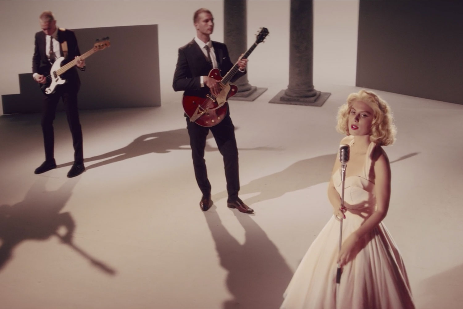 Wolf Alice – Beautifully Unconventional