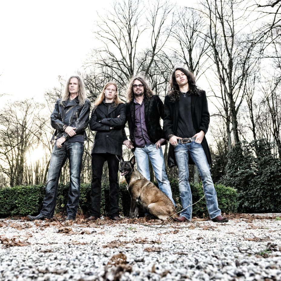 Vandenberg’s Moonkings neemt religie onder de loep in nieuwe video