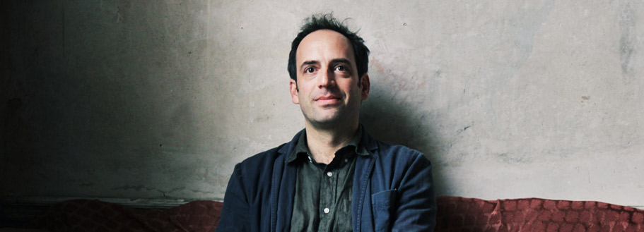 Melancholische Adrian Crowley met indringend album naar Paard