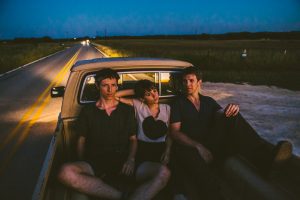 Loma – Black Willow