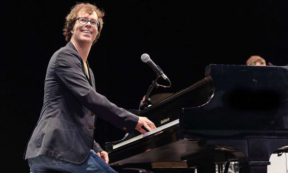 Ben Folds neemt alleen piano mee naar Paradiso