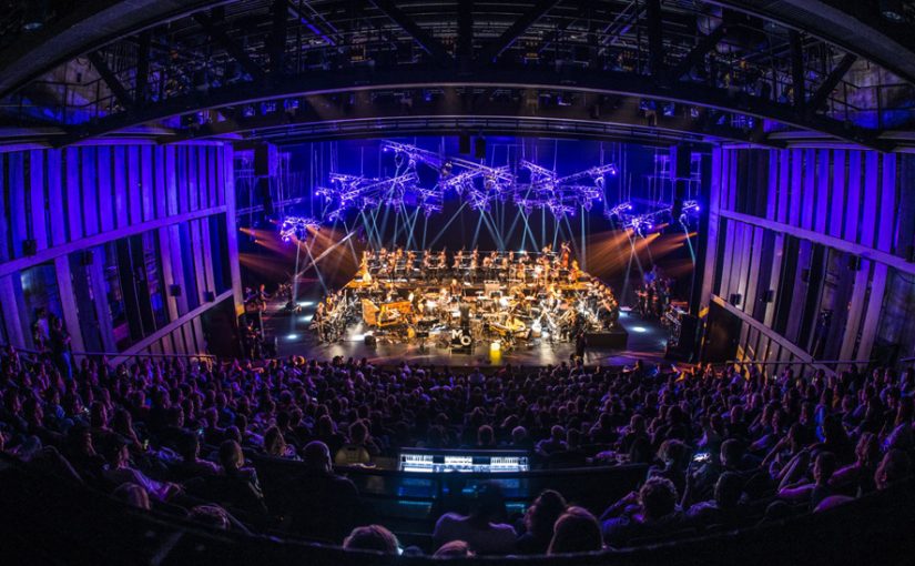 Jameszoo & Metropole Orkest naar Helemaal Melkweg Festival