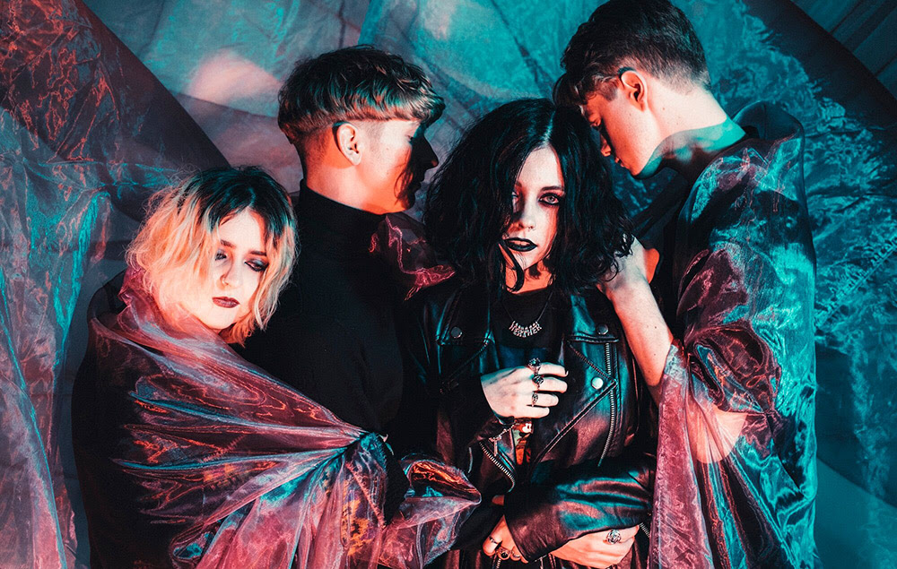 Pale Waves – New Year’s Eve