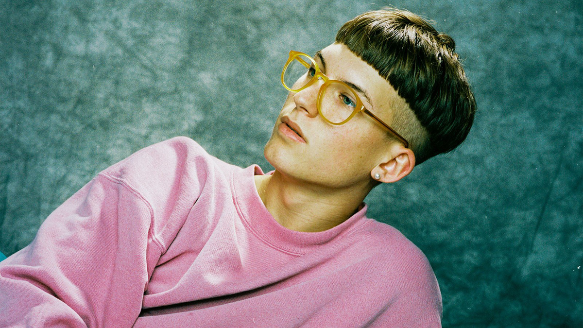 Gus Dapperton – Prune, You Talk Funny