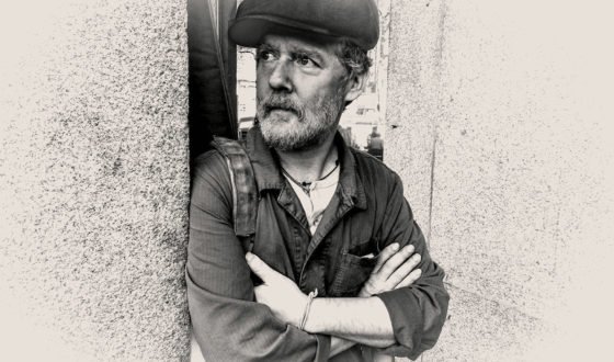 Glen Hansard – Between Two Shores