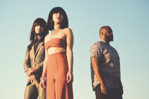 Khruangbin – Friday Morning