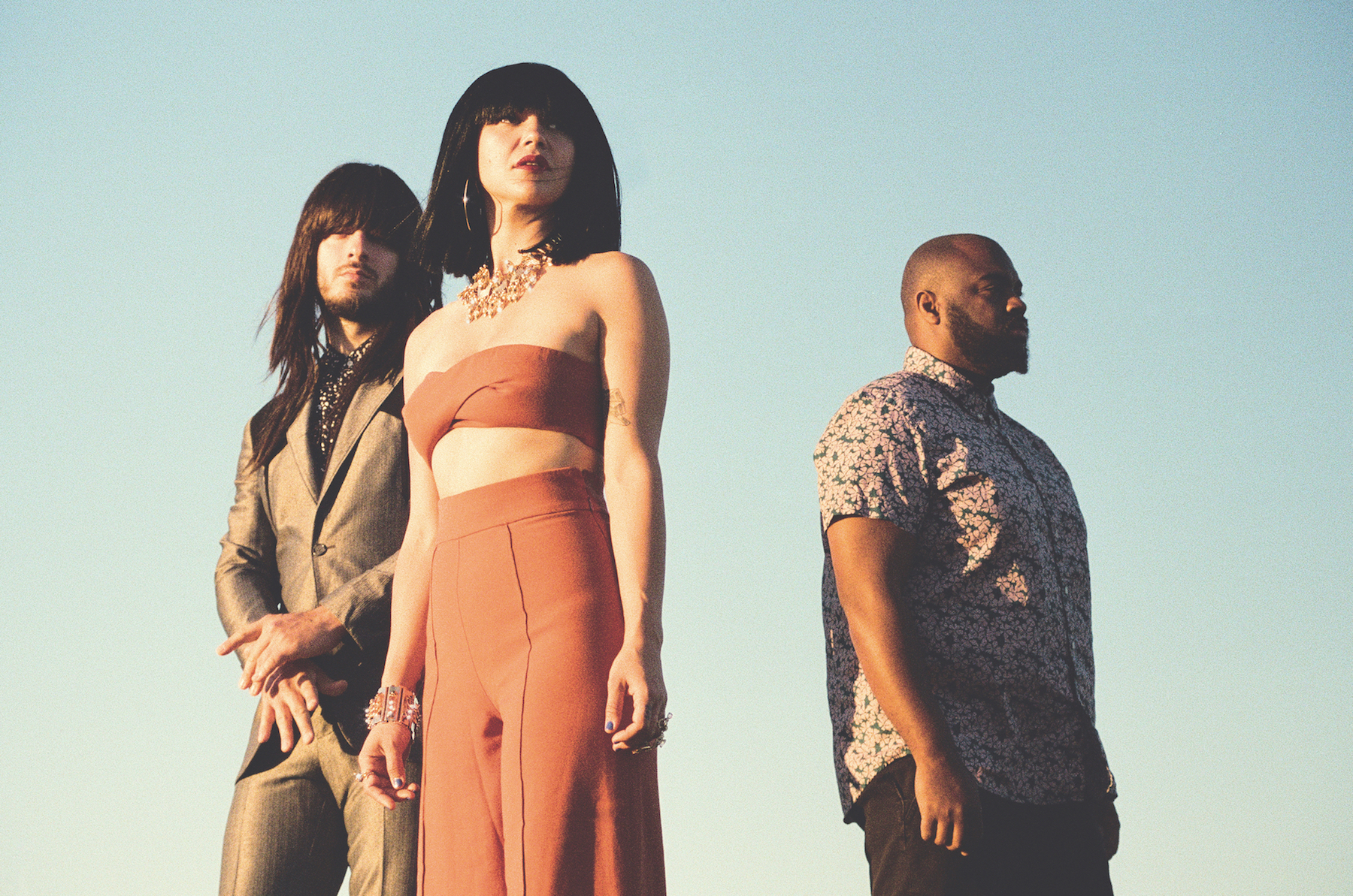 Khruangbin – Friday Morning