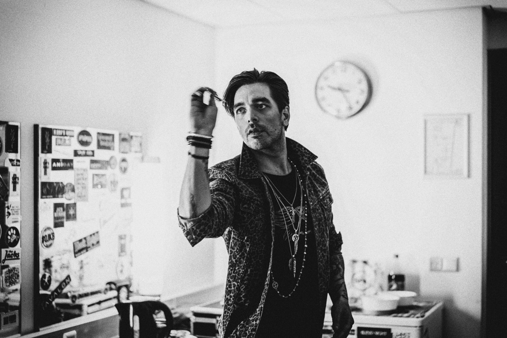 Waylon komt met nieuw album en gaat op clubtour