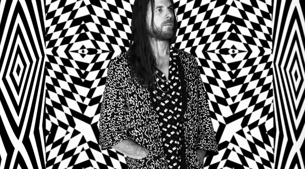 Jonathan Wilson – Over The Midnight