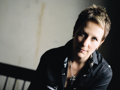 Mary Gauthier – Rifles & rosary beads