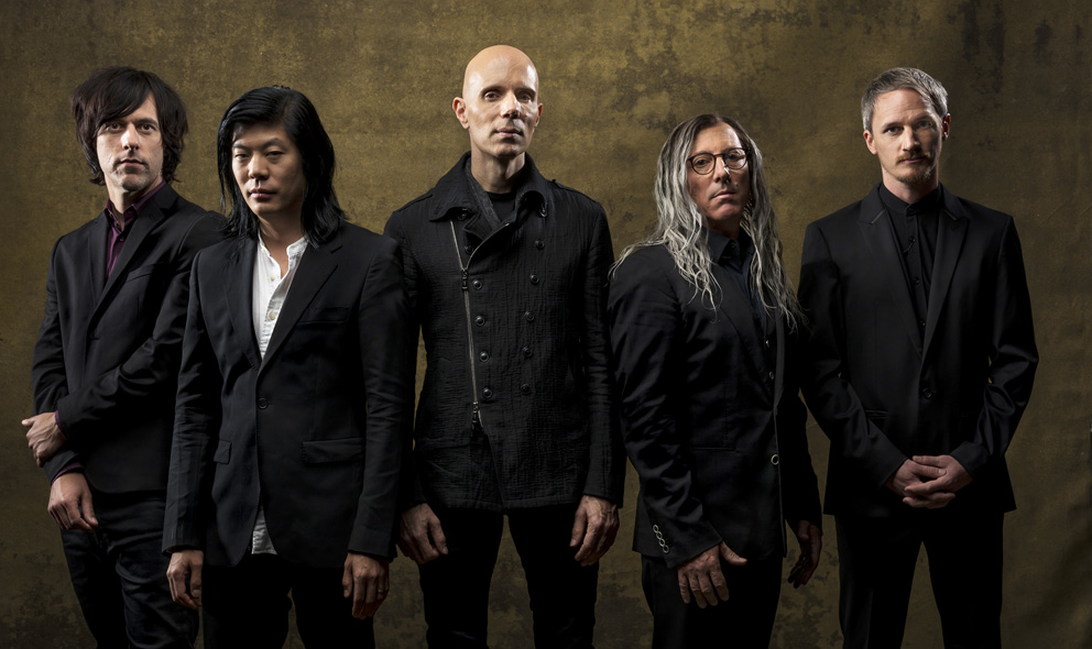 A Perfect Circle brengt op 20 april hun nieuwe album Eat The Elephant uit