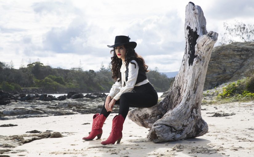 Canadese Americana-artieste Lindi Ortega op 29 juni in Paradiso