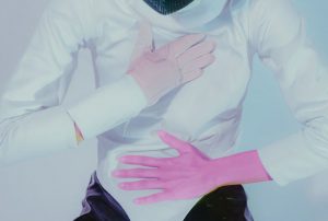 Van surrealisme naar realiteit op nieuw album Unknown Moral Orchestra