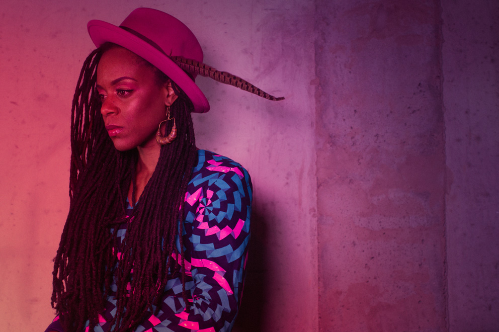 Akua Naru naar Paard, TivoliVredenburg en Welcome To The Village