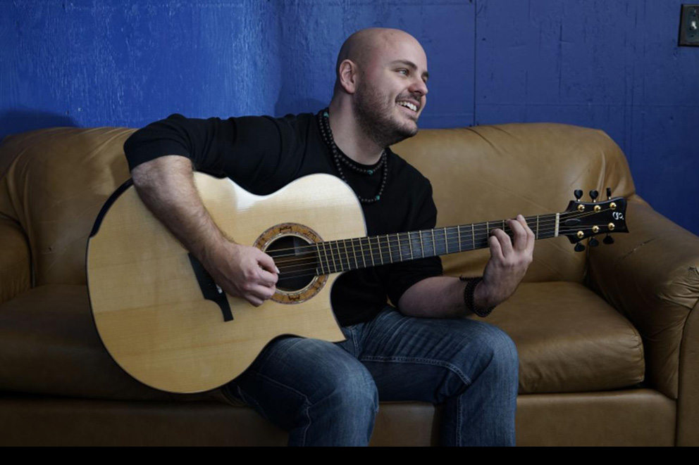 Andy McKee naar 013 Poppodium en TivoliVredenburg