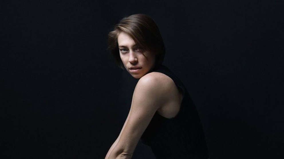 Anna Burch met haar zomerse indiepop voor drie shows naar Nederland