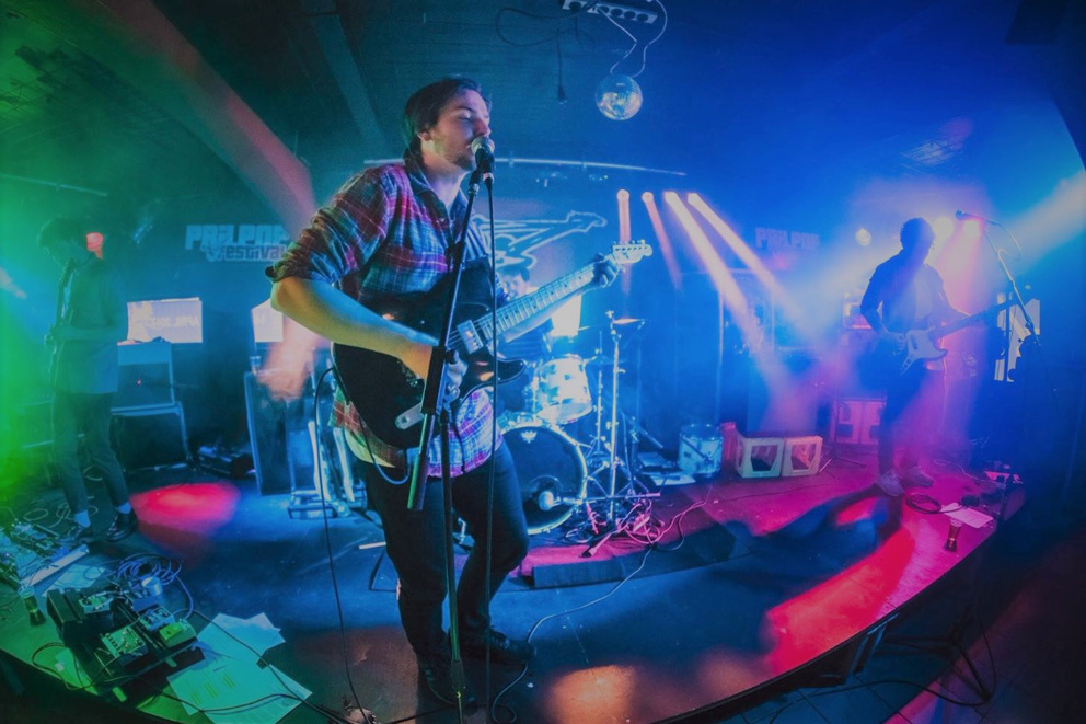 Verse single ‘Hot Lipz’ van Poprondeband Coolboxer