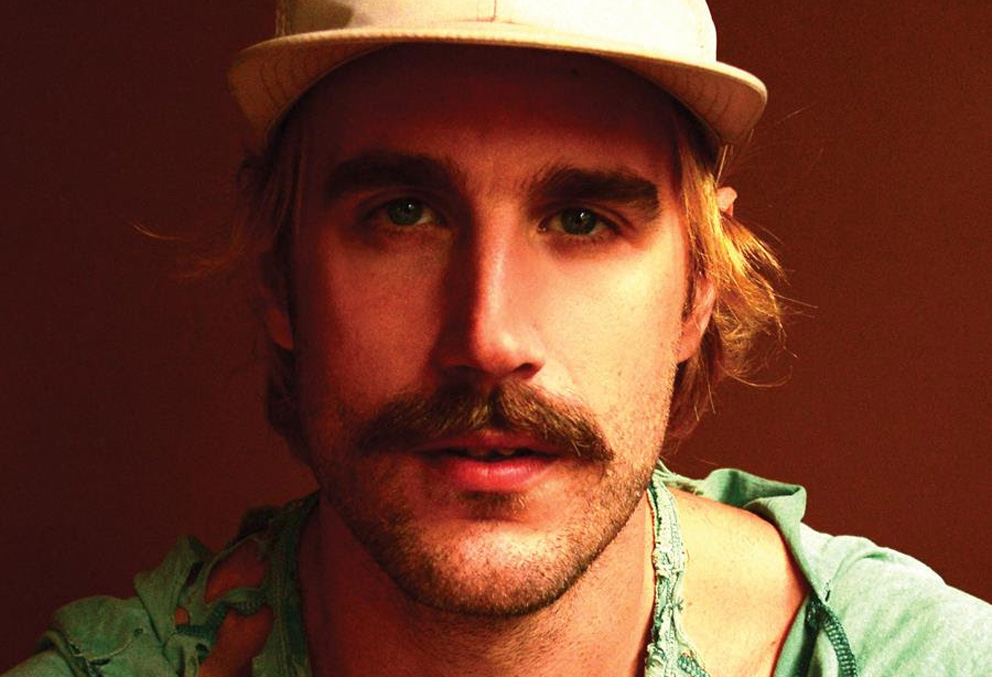 ‘Wide Awake’ van singer-songwriter Rayland Baxter verschijnt 13 juli