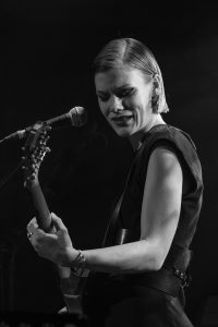 Trixie Whitley – Touch