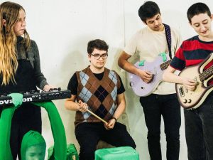 Frankie Cosmos – Apathy