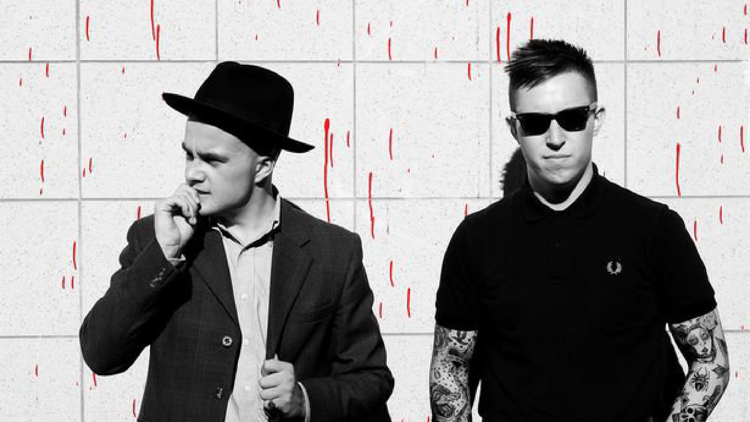 Slaves – Chokehold