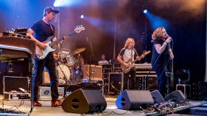 The Grand East o.a. naar Metropool, Burgerweeshuis en Victorie