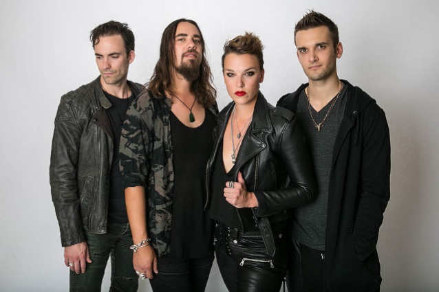 Halestorm – Do Not Disturb