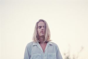 Van Common – Moonlight Blue
