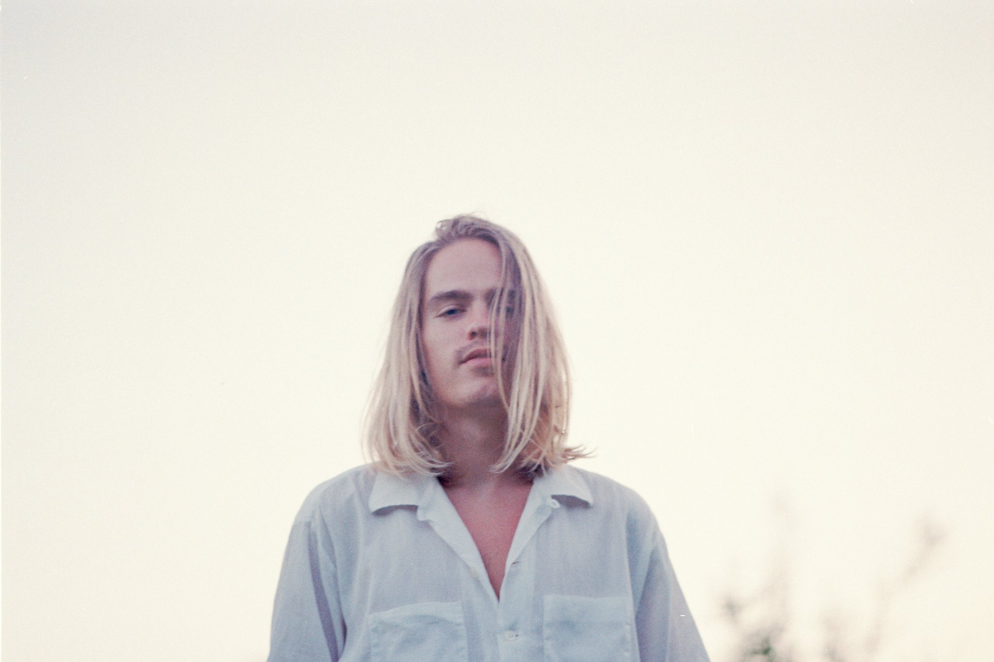 Van Common – Moonlight Blue