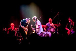 Her Majesty met ‘The Very Best Of CSNY’ op 7 september in de Gigant
