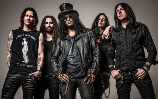 Slash ft. Myles Kennedy & The Conspirators – Driving Rain