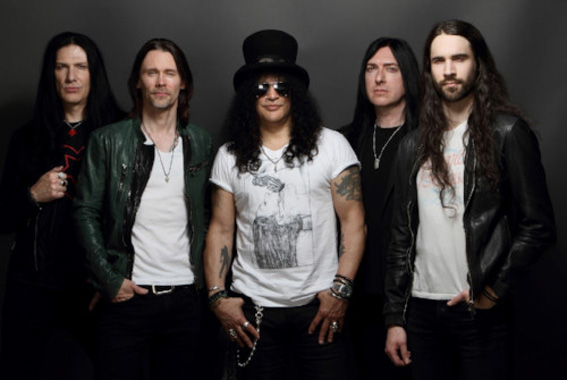 Slash ft. Myles Kennedy – Living the Dream (Snakepit / Roadrunner)