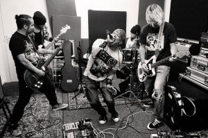 Green Lizard ft. Silver Surfering Rudeboy o.a. naar Bolwerk, Melkweg, Metropool en Victorie