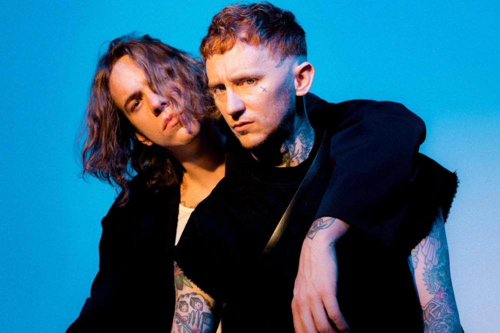 Frank Carter & The Rattlesnakes – Crowbar