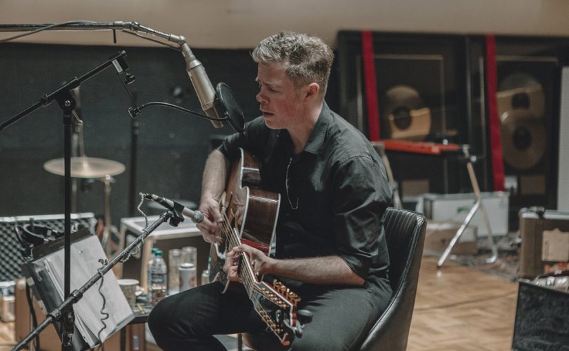 Josh Ritter kondigt tiende album Fever Breaks aan