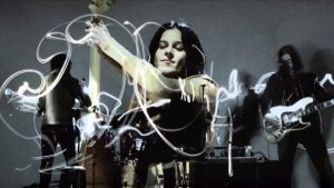 The Raconteurs – Sunday Driver