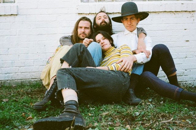 Big Thief – UFOF