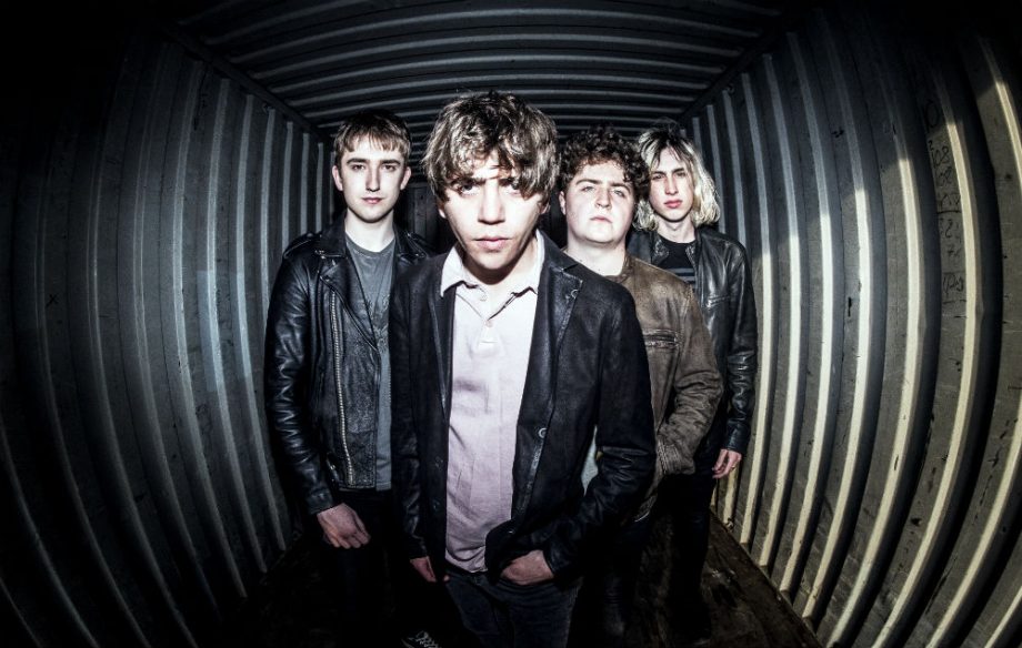 Pretty Vicious – Four Walls