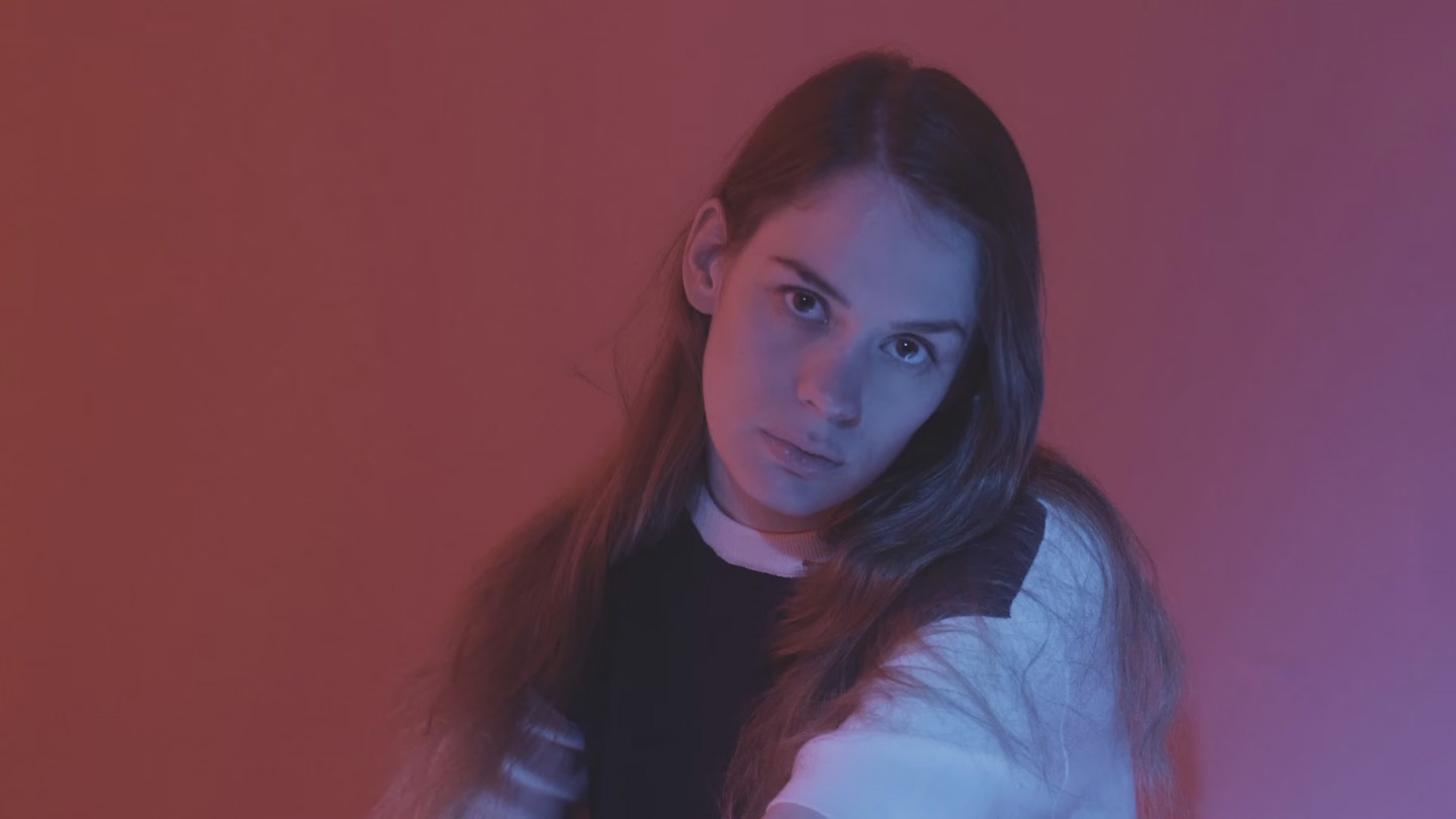 Anna Of The North – Leaning On Myself