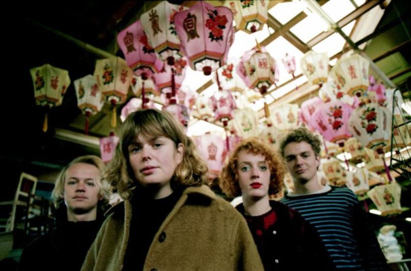 Pip Blom – Daddy Issues
